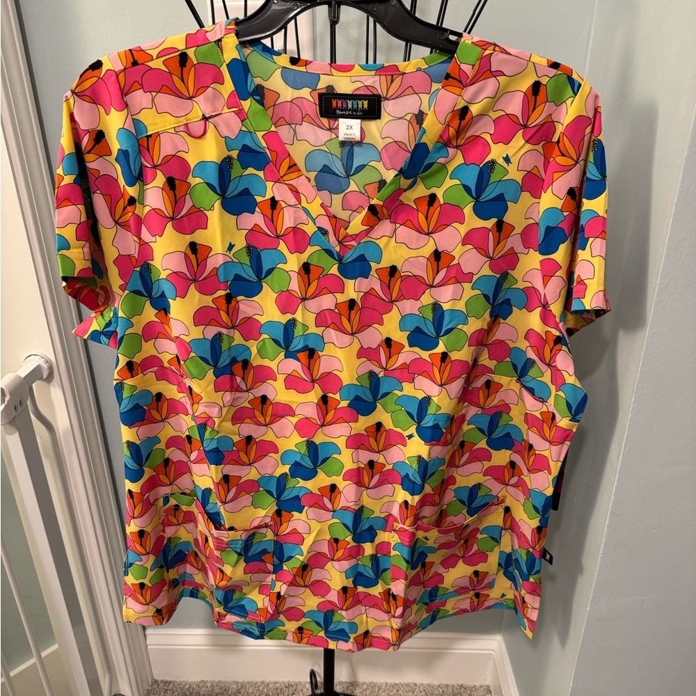 NEW French Bull by Koi 2X 2XL Women Floral top Lulu Bora Bora Bulldog scrub top